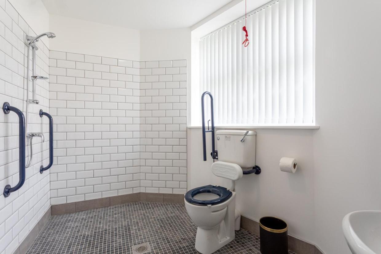 Dusties Hotel Rotherham Ngoại thất bức ảnh